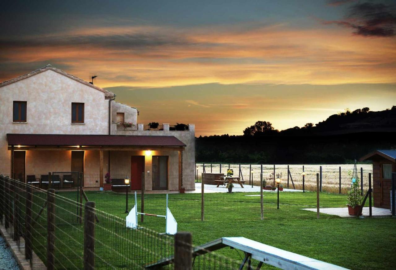 Casa Montefiore 13 Iris Lt Nella Tranquilla Campagna Marchigiana Анкона Экстерьер фото